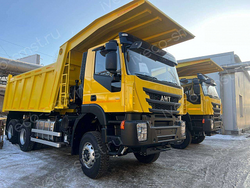 Самосвал АМТ N.V. 652900-AD со скальным кузовом